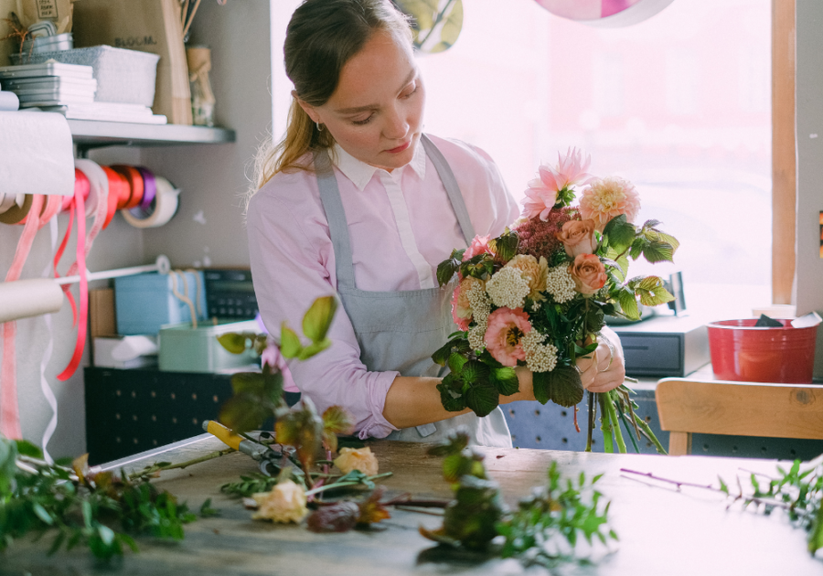 learning flower arranging hobbies for women in their 30s