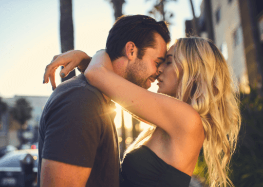 couple under the ray of sun kissing do narcissists enjoy kissing