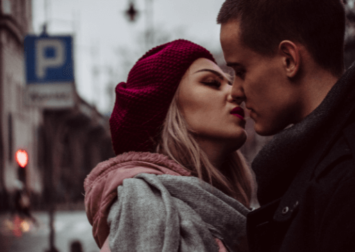 couple about to kiss in the streets do narcissists enjoy kissing